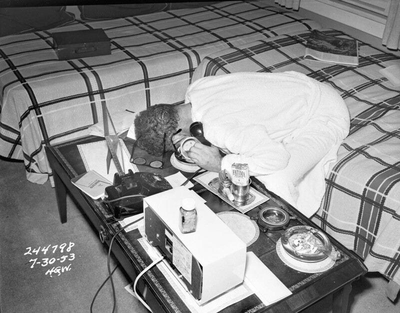 Смерть в квартире, 1953