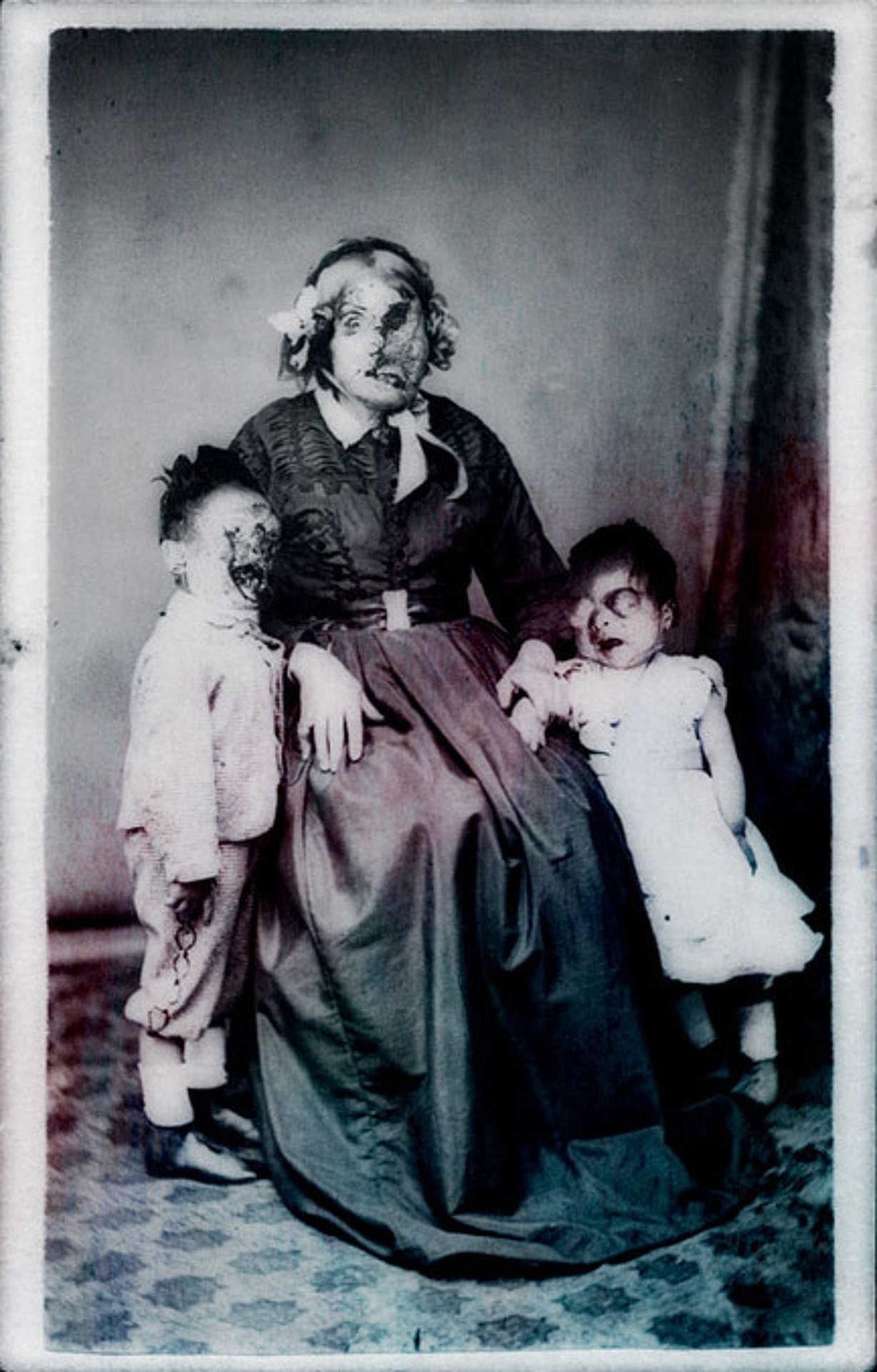 Фото с умершими детьми в старину