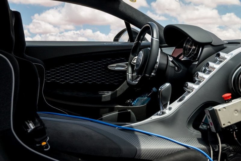 Как в компании Bugatti тестируют новую модель за 5 миллионов евро перед отгрузкой