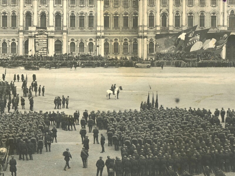 Ленинград, Дворцовая площадь.1 мая 1930
