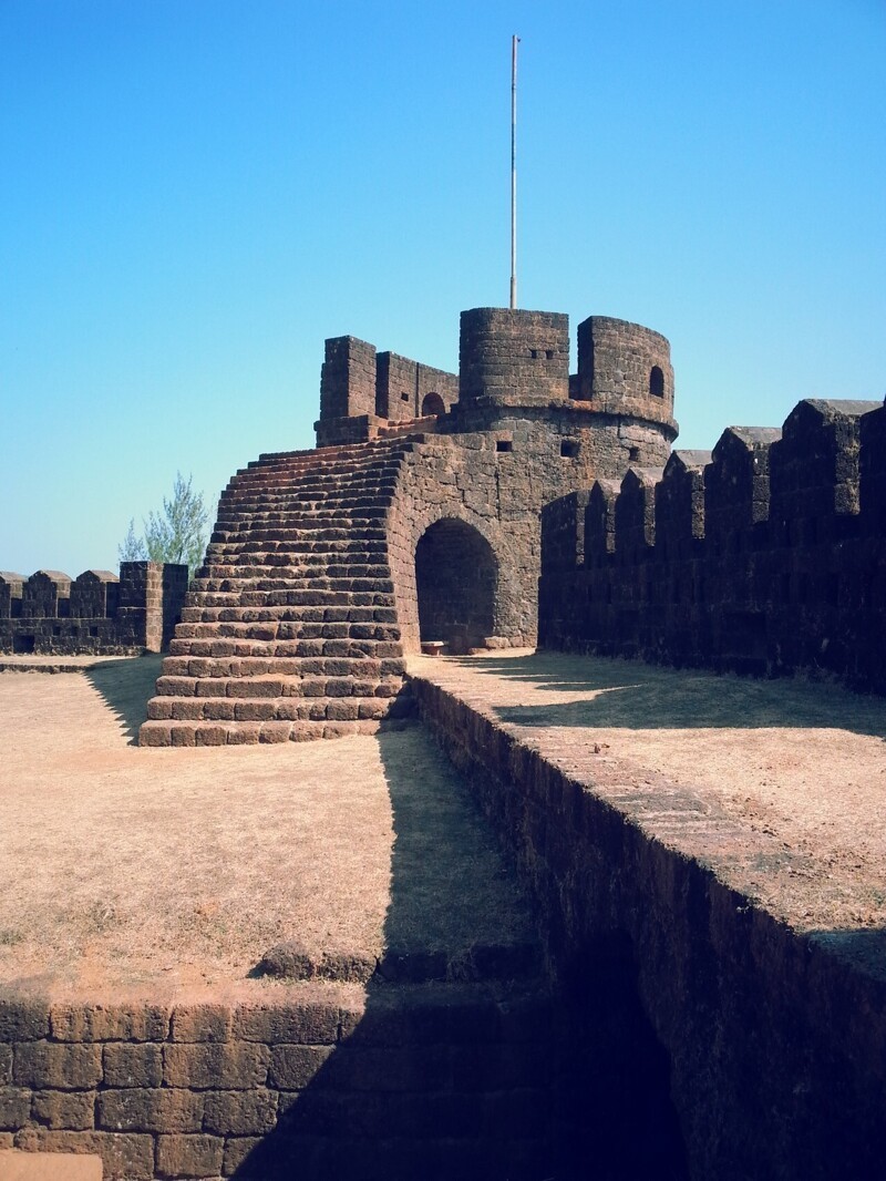 Зеленый форт Мирджан (Mirjan Fort)