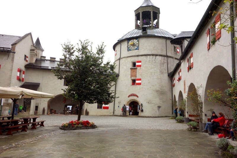 Замок Хоенверфен