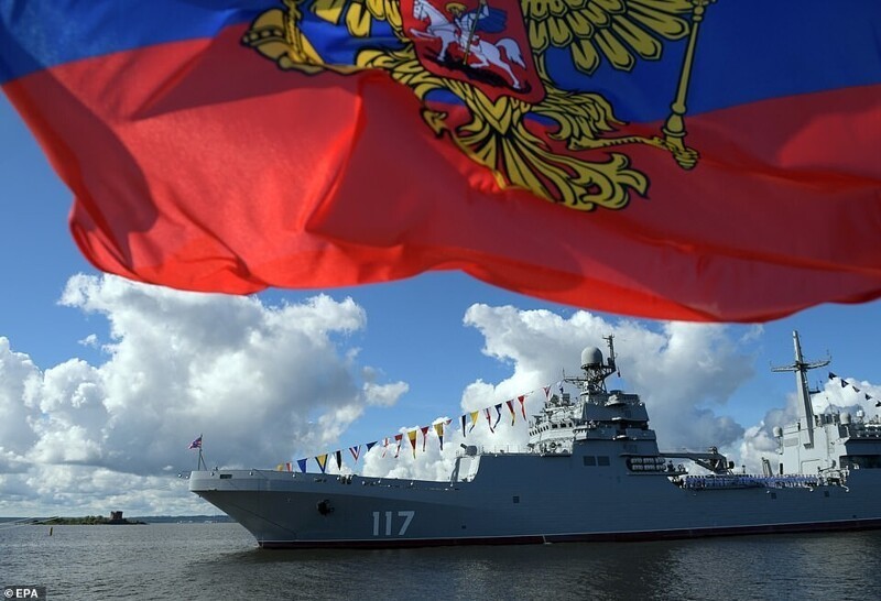 Морской парад в Санкт-Петербурге в честь дня ВМФ: итоги