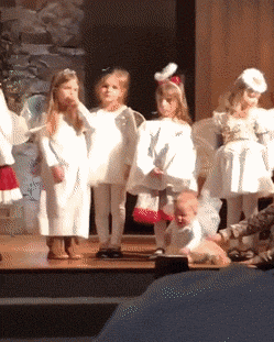 Что среди них делает бэтмен?