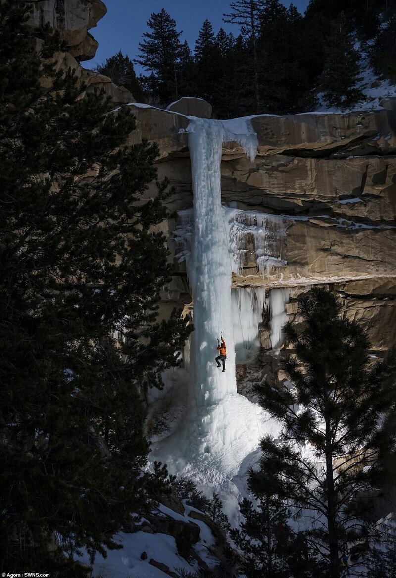Замерзший водопад в штате Юта: