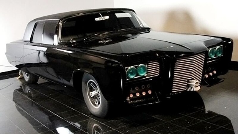 Chrysler Imperial 1966 — х/ф «Зелёный Шершень»