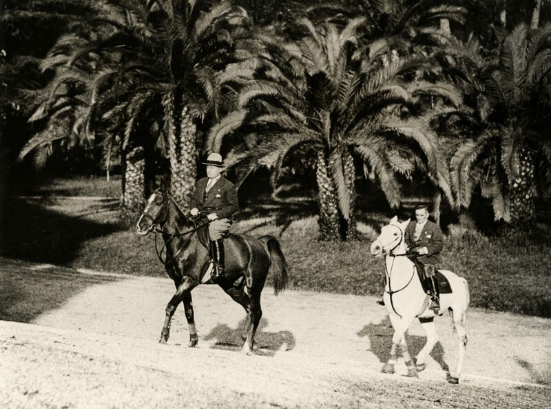 Бенито Муссолини во время утренней поездки в 1931 году