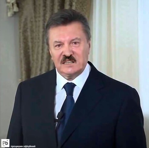 Пользователи предполагают, что Лукашенко может закончить свою карьеру, как Янукович или Чаушеску.