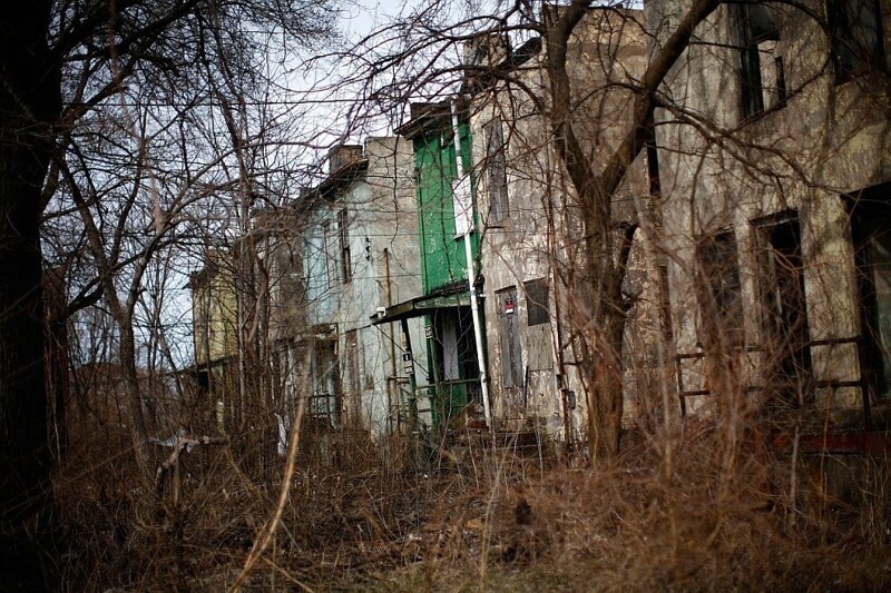 Заброшенные дома в Гэри, американский штат Индиана. (Фото Eric Thayer | Reuters):