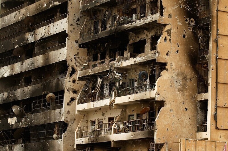 Разрушенные здания в центре города Мисрата, Триполи, Ливия. (Фото Zohra Bensemra | Reuters):