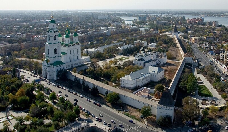 архитектурная доминанта - Астраханский кремль 1562 г.п.