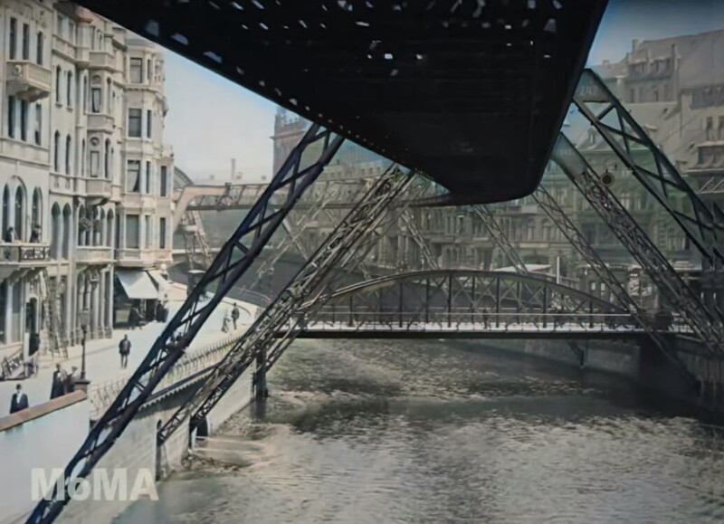Уникальное видео, снятое в Германии с подвесной дороги в 1902 году