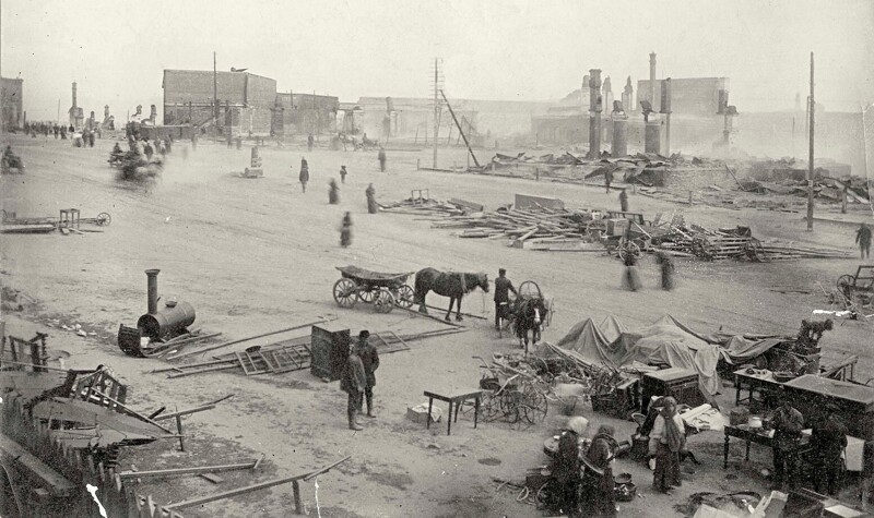 Театральная площадь после пожара 15 октября 1898 года