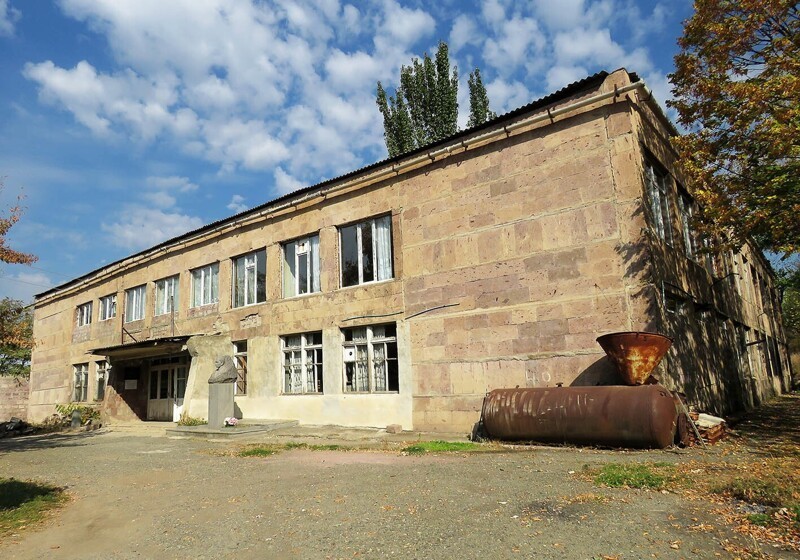 Ноемберян и окрестности. Прогулка по оголённому проводу