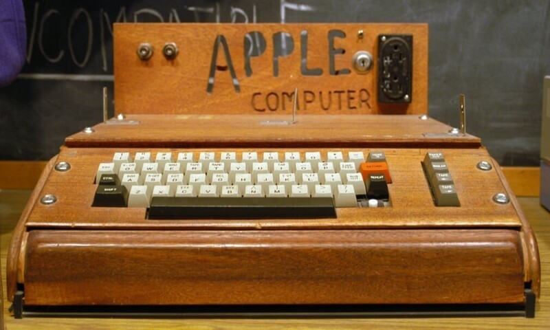 4. Самый первый продукт компании Apple