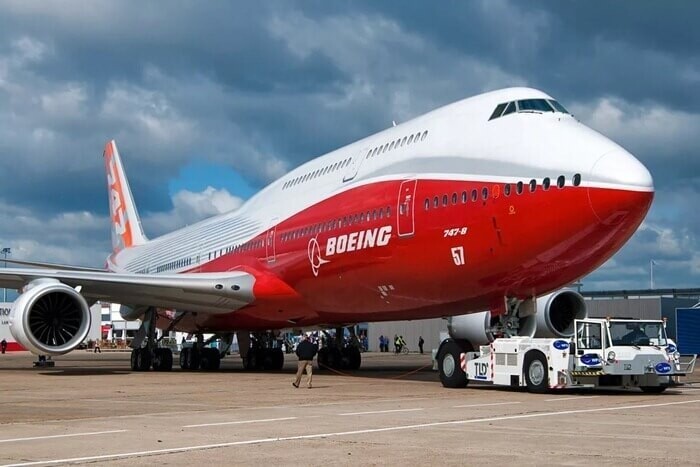 8. Boeing 747-8