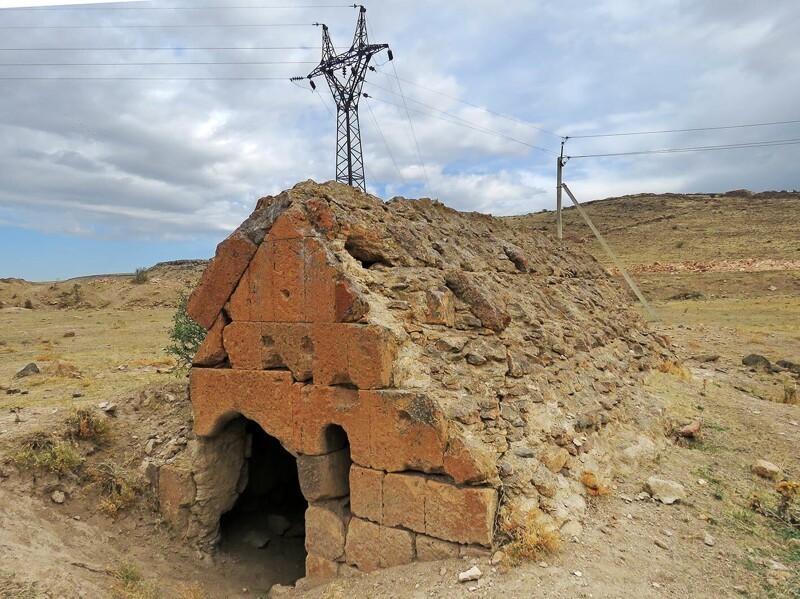 Ереруйк, или Анипемза. На берегу Ахерона