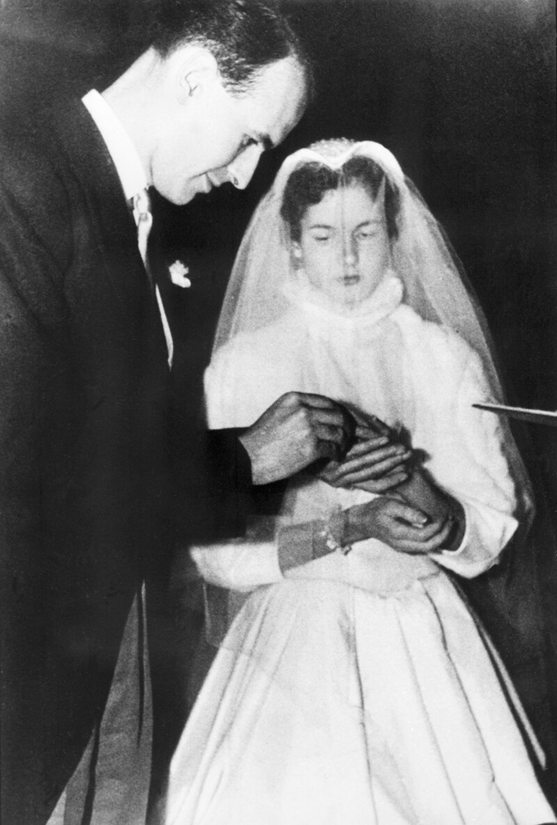 1952. Свадьба Валери Жискар д'Эстена и Анны-Аймоны Соваж де Брантес
