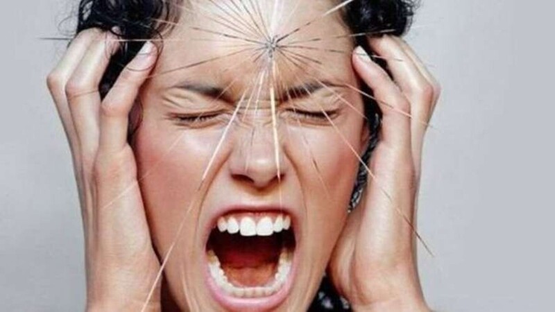  Причины мигрени у женщин