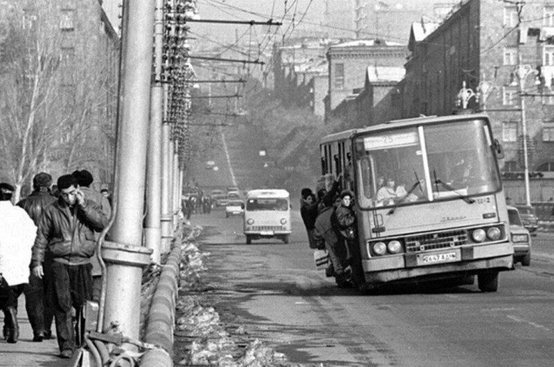 25–й автобус, Ереван. 1990-е. 