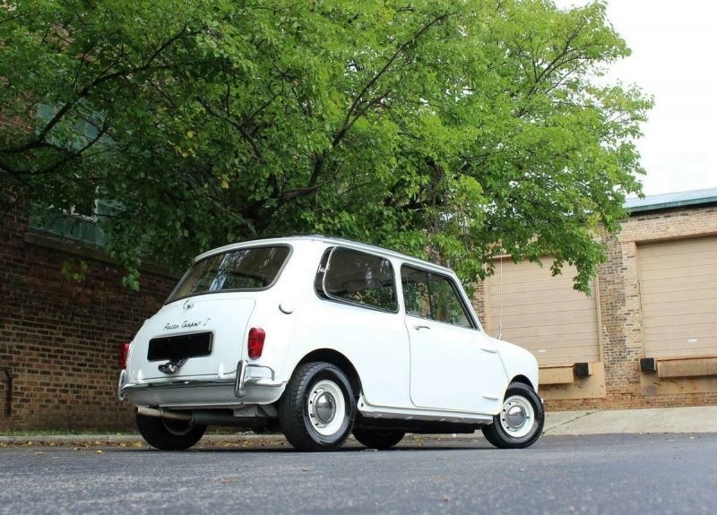 Austin Mini Cooper S 1964 года более 16 лет простоял в гараже