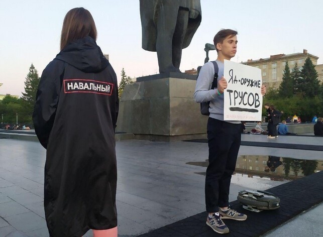 «Люди со светлыми лицами» травят спасителя Навального