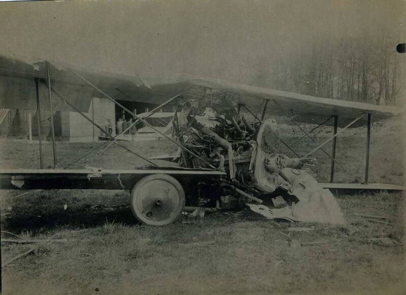 Самолет "Балила" после аварии морлета Паенкова. 26.05. 1924