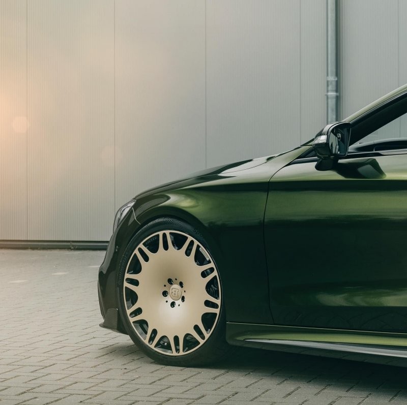 Тюнингованный Mercedes-AMG S63, как способ обратить на себя внимание