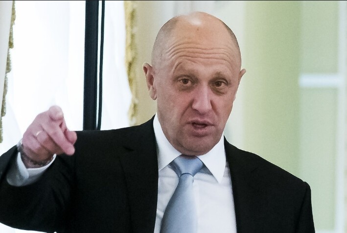 Пригожин надеется, что Навальный выживет – чтобы «раздеть и разуть» блогера