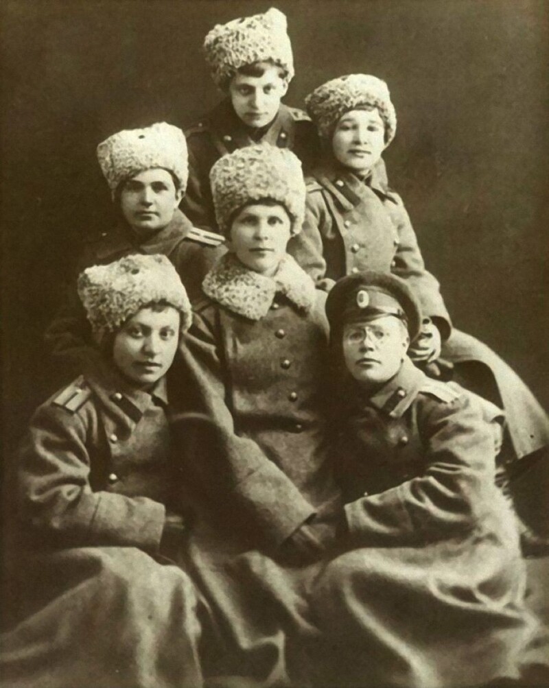 1917 года. Ускоренный выпуск прапорщиков Александровского военного училища