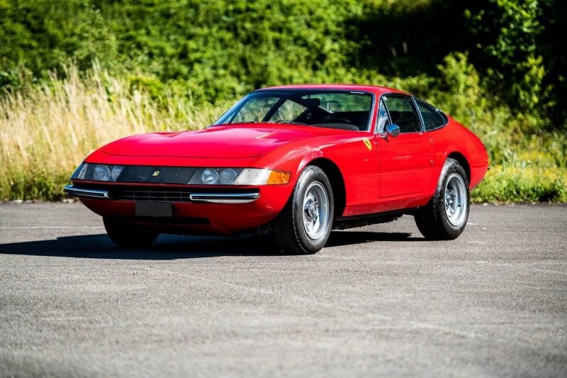 4. Ferrari 365 GTB/4 Daytona (№13827) 1970 года продана за €434,500 (41 000 000 руб.).