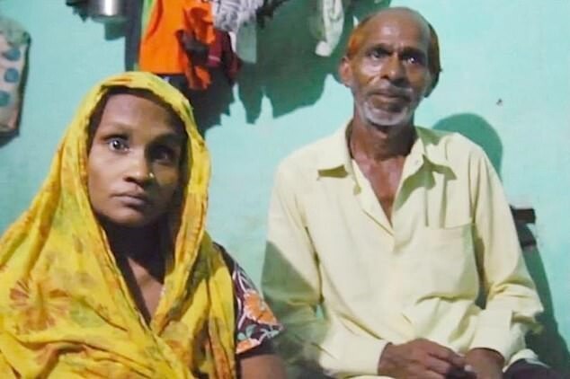 Индийская пара была вынуждена "продать" своего новорожденного ребенка больнице