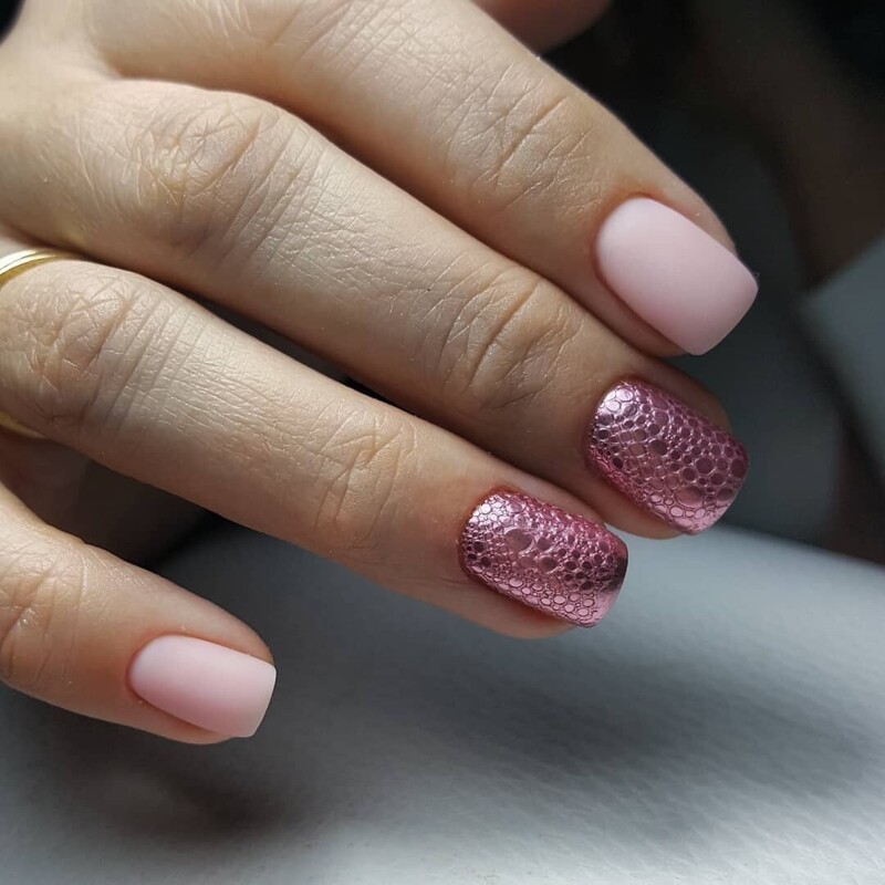 Нежный розовый маникюр: 10 великолепных идей для разной формы и длины ногтей (фото)