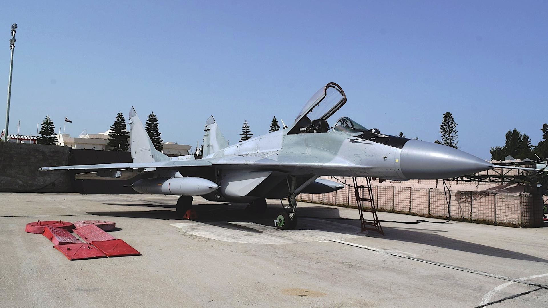 "Джипов с врагом пока не видно": в Ливии сбили Миг-29 с русскоговорящим летчиком