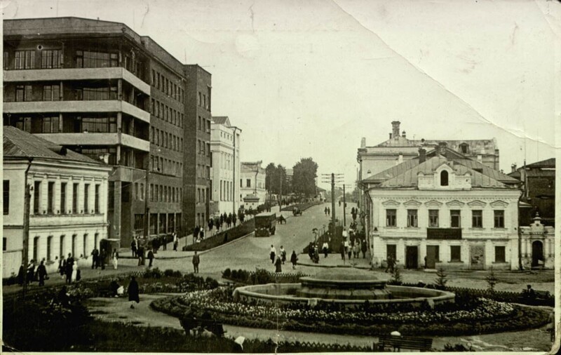 Сквер у Красного моста. 1937 г.