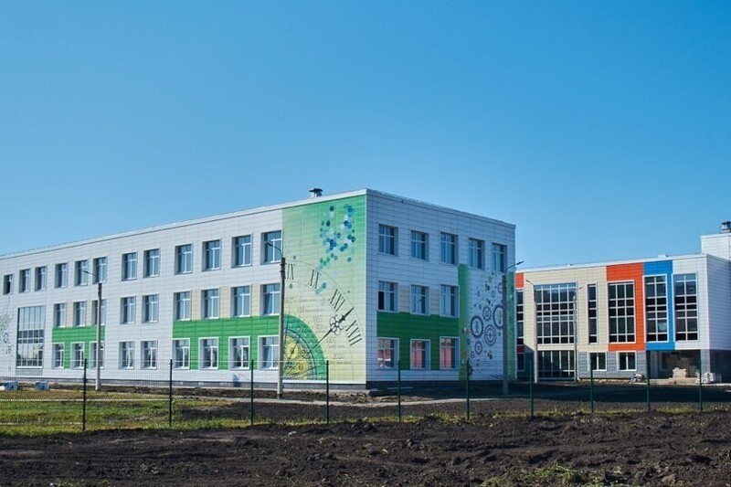 В с. Хомутово (Иркутская область) открыта школа на 725 мест.