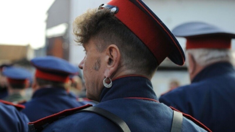 Как казачий патруль в Екатеринбурге с ЛГБТ борется