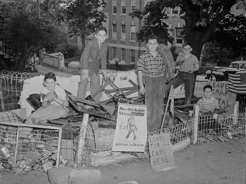 1942 год: как американцы собирали металлолом для военной промышленности
