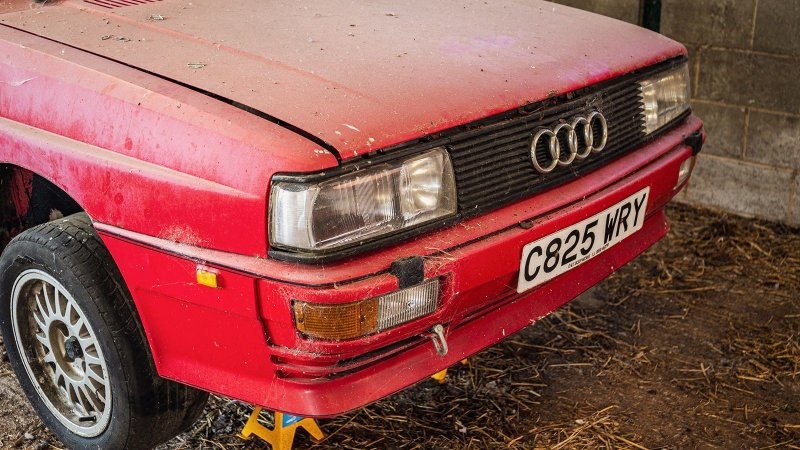 В продаже Audi quattro 1985 года, который 25 лет простоял в обычном сарае на ферме