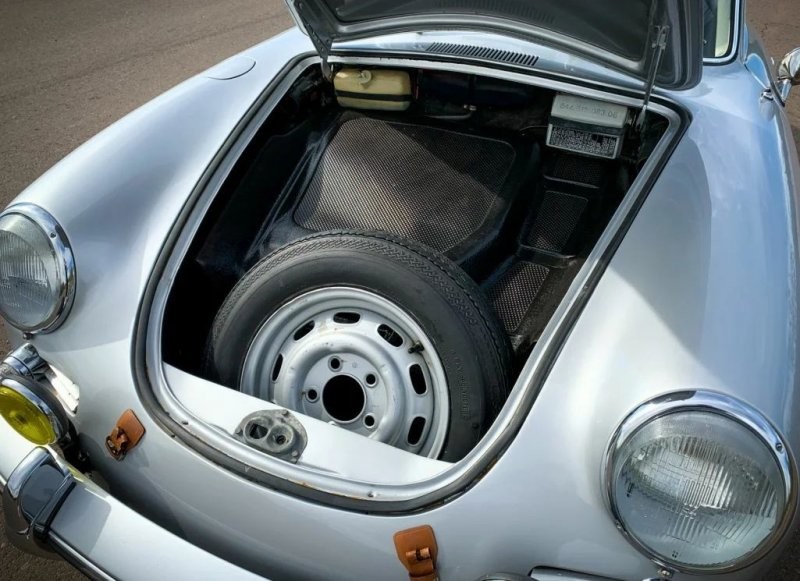 В хозяйстве бесполезен: Porsche 356 в деталях