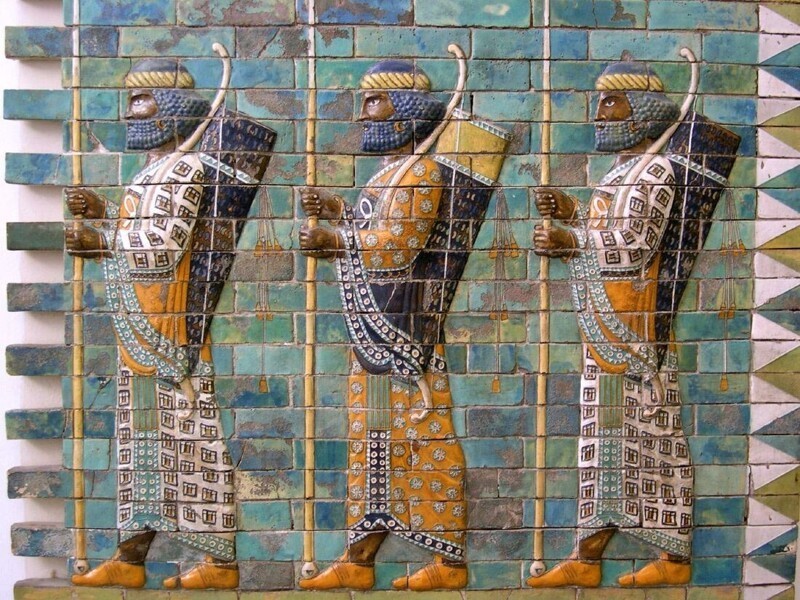 Персидские воины из гвардии «бессмертных». Фрагмент росписи из царского дворца