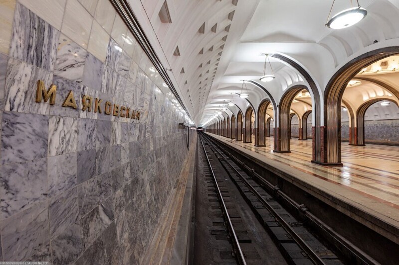 Станция «Маяковская». Жемчужина архитектуры и инженерного гения.