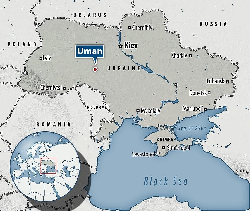 У Лукашенко новая проблема: приходится успокаивать 2 тысячи хасидов на границе с Украиной