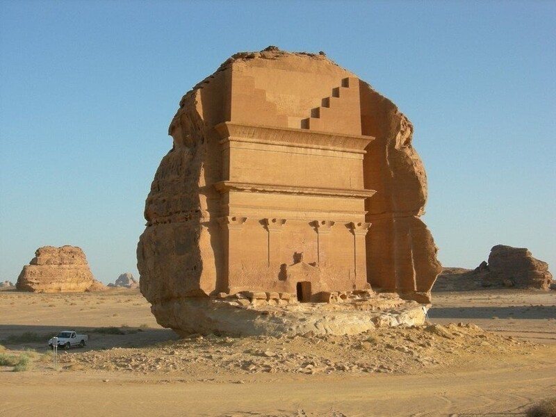 12. Уникальный дворец Мадаин-Салих, Саудовская Аравия