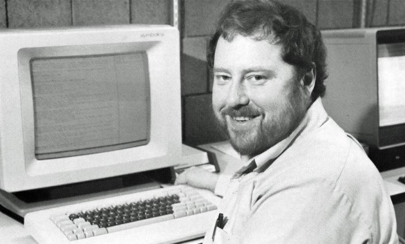 В 1980-е Фалман участвовал в создании компьютерного языка Common LISP, основанного не на цифрах, а на символах