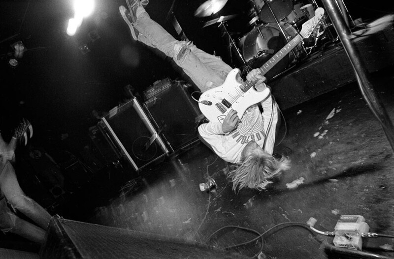Курт Кобейн на концерте Nirvana в Ванкувере, 8 марта 1991 года