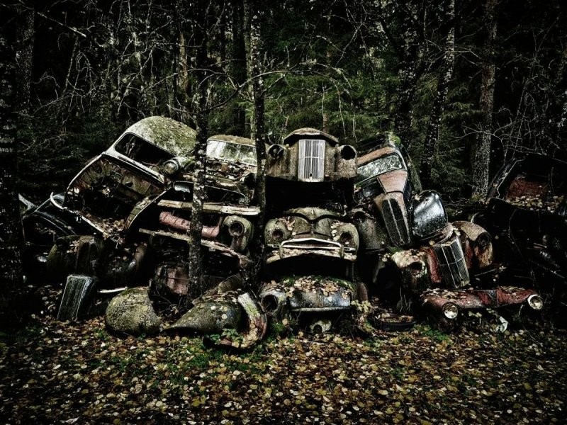 Немец колесит по миру в поисках идеальной фотографии брошенного авто