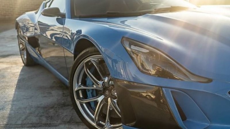 Один из семи выпущенных Rimac Concept One в настоящее время выставлен ​​на продажу в Нью-Йорке