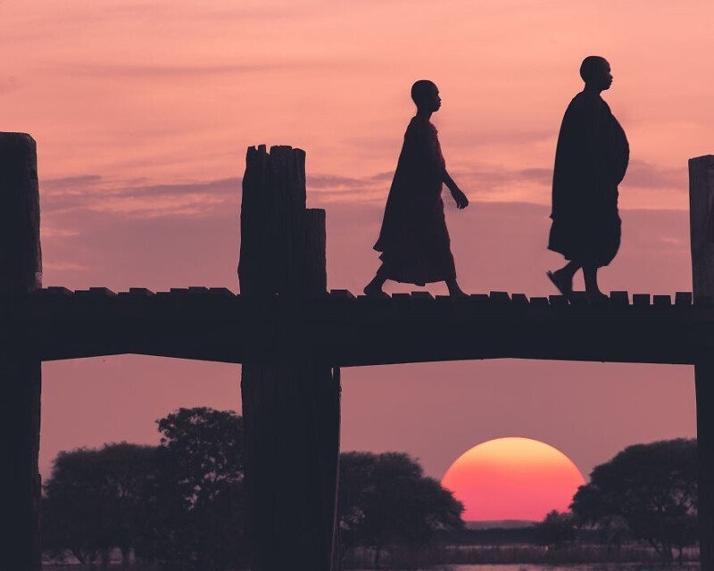 11. "Монахи на закате". @globetravelphotography (Нидерланды)