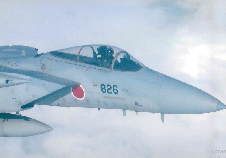(Дежурные полеты. Японский летчик на F-15)